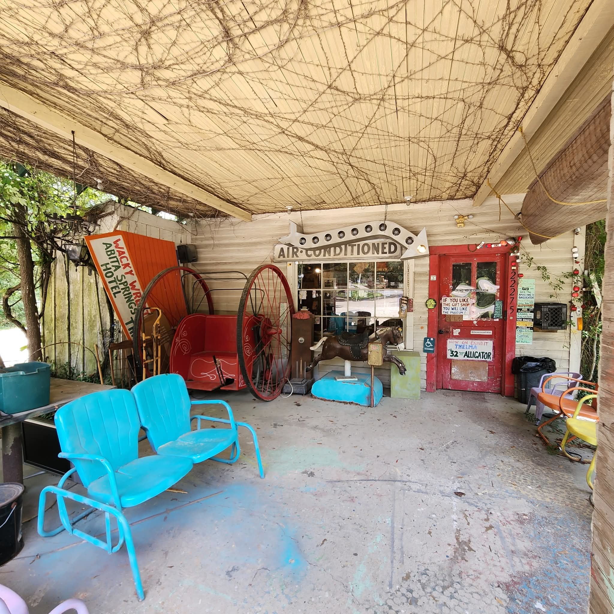 The Strange World of the Abita Mystery House 